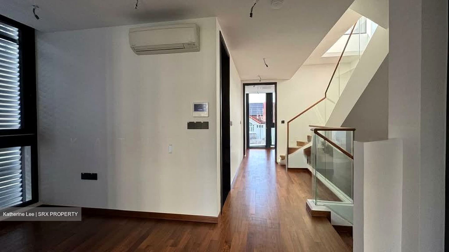 Jalan Loyang Besar (D17), Terrace #540211831